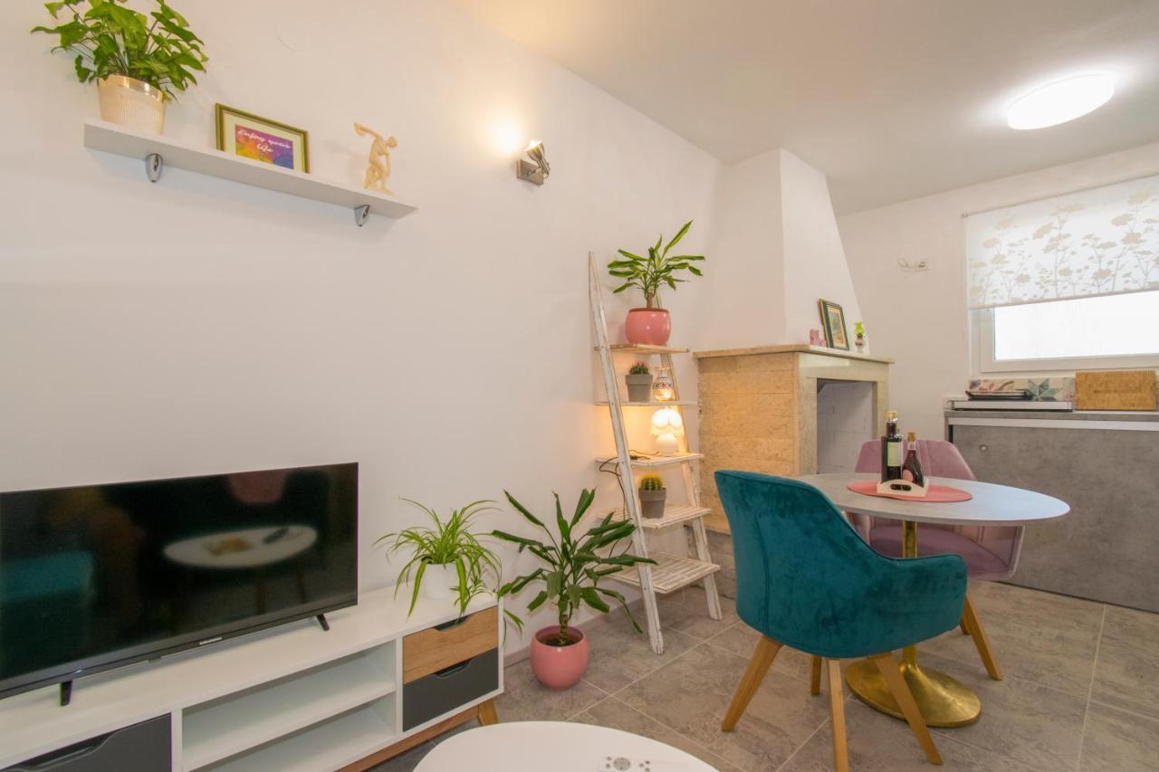 Apartman Enjoy Ровинь Экстерьер фото