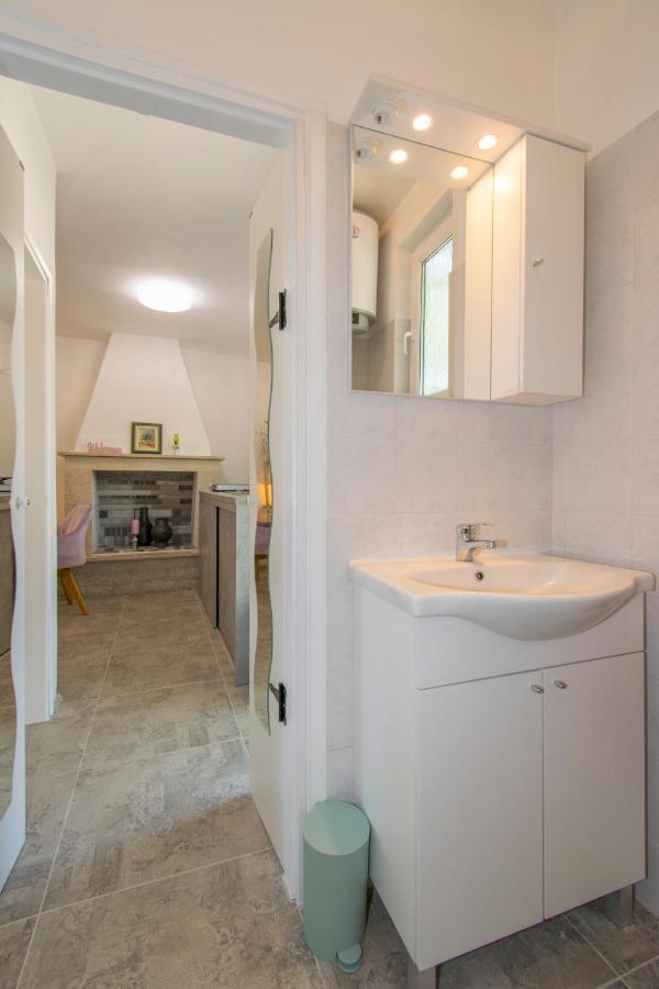 Apartman Enjoy Ровинь Экстерьер фото