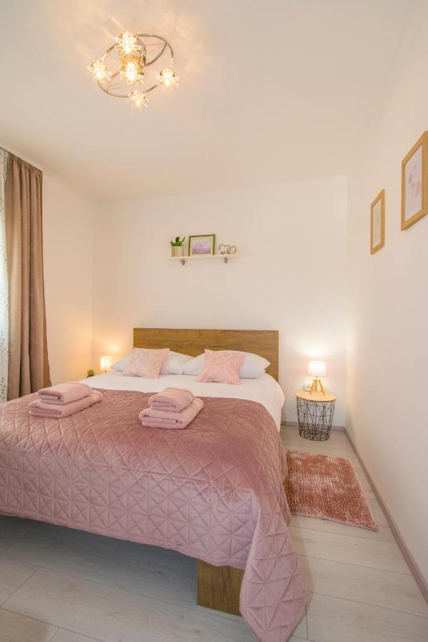 Apartman Enjoy Ровинь Экстерьер фото